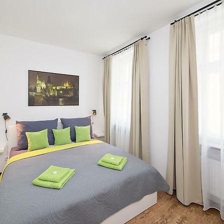 Apartment Near City Centre With Parking Place Prague Luaran gambar