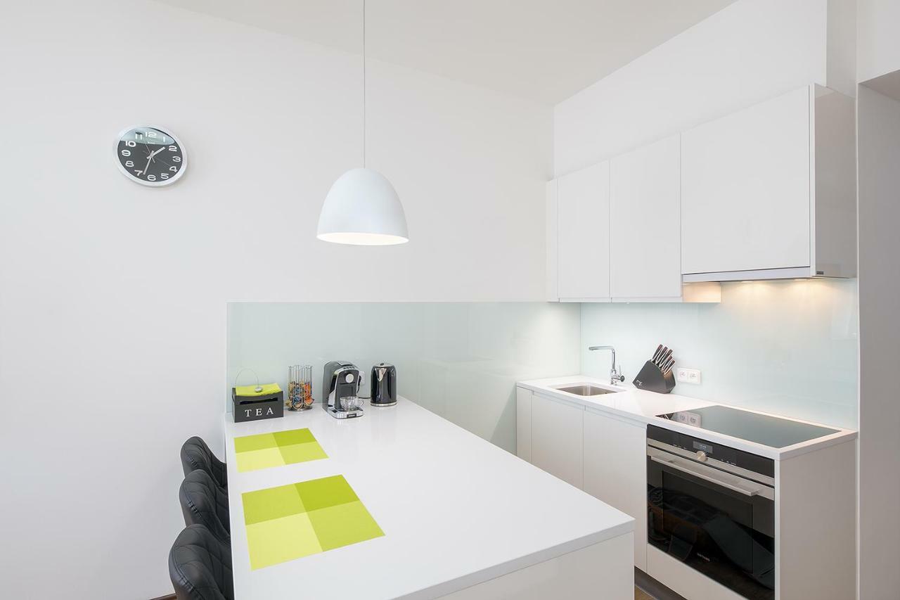 Apartment Near City Centre With Parking Place Prague Luaran gambar